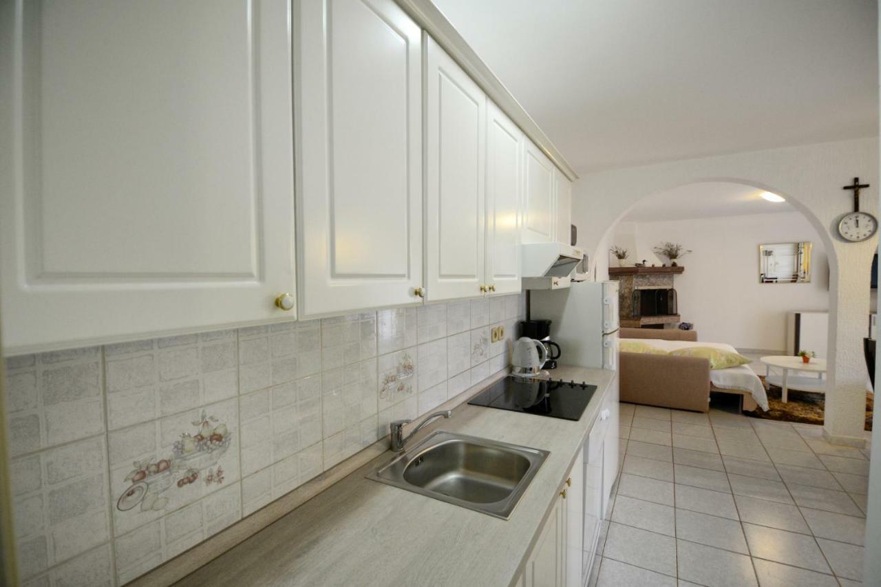 Apartments Pilic Rosini Εξωτερικό φωτογραφία