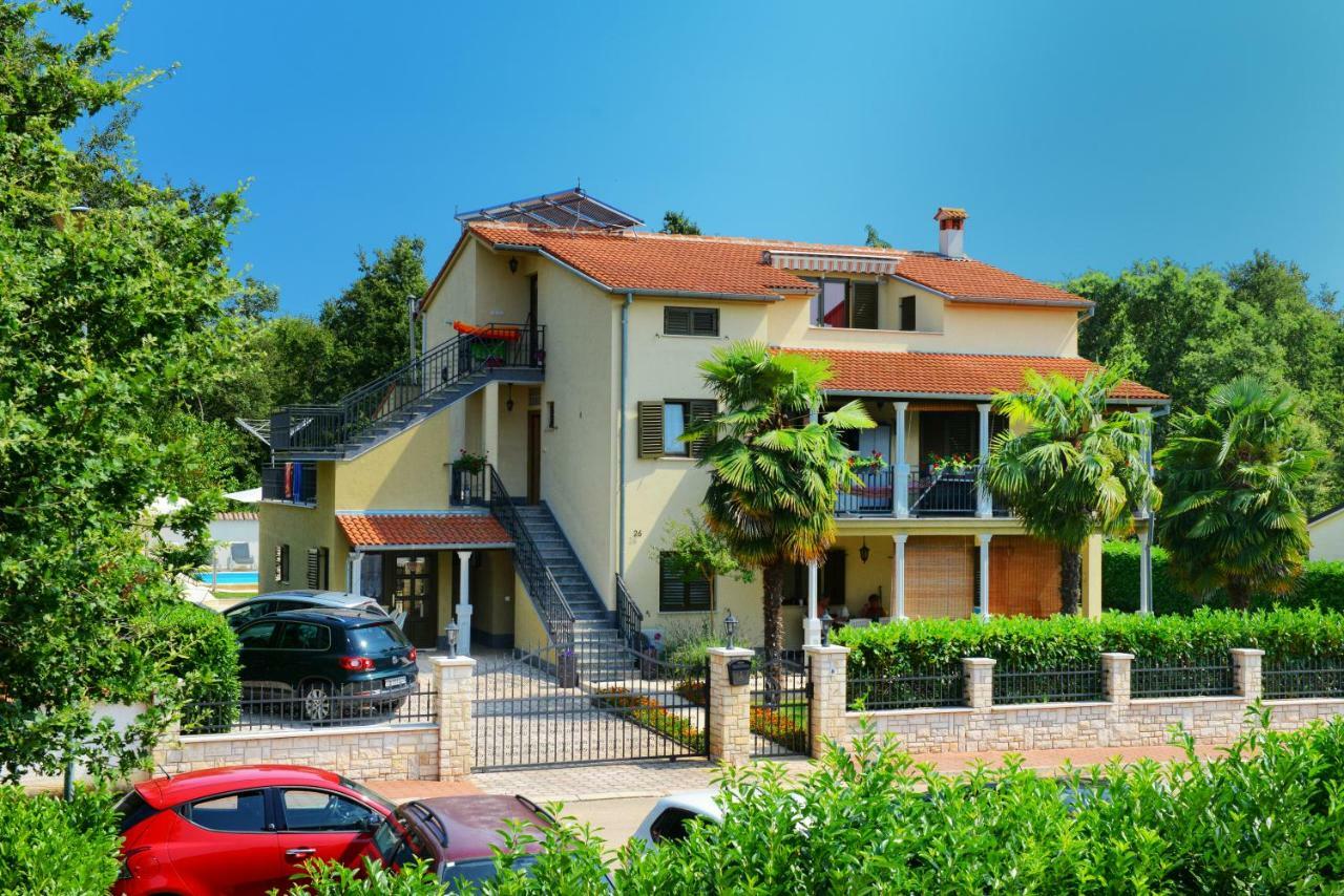 Apartments Pilic Rosini Εξωτερικό φωτογραφία